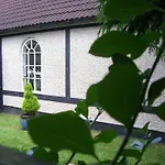 Kings Paget Hotel