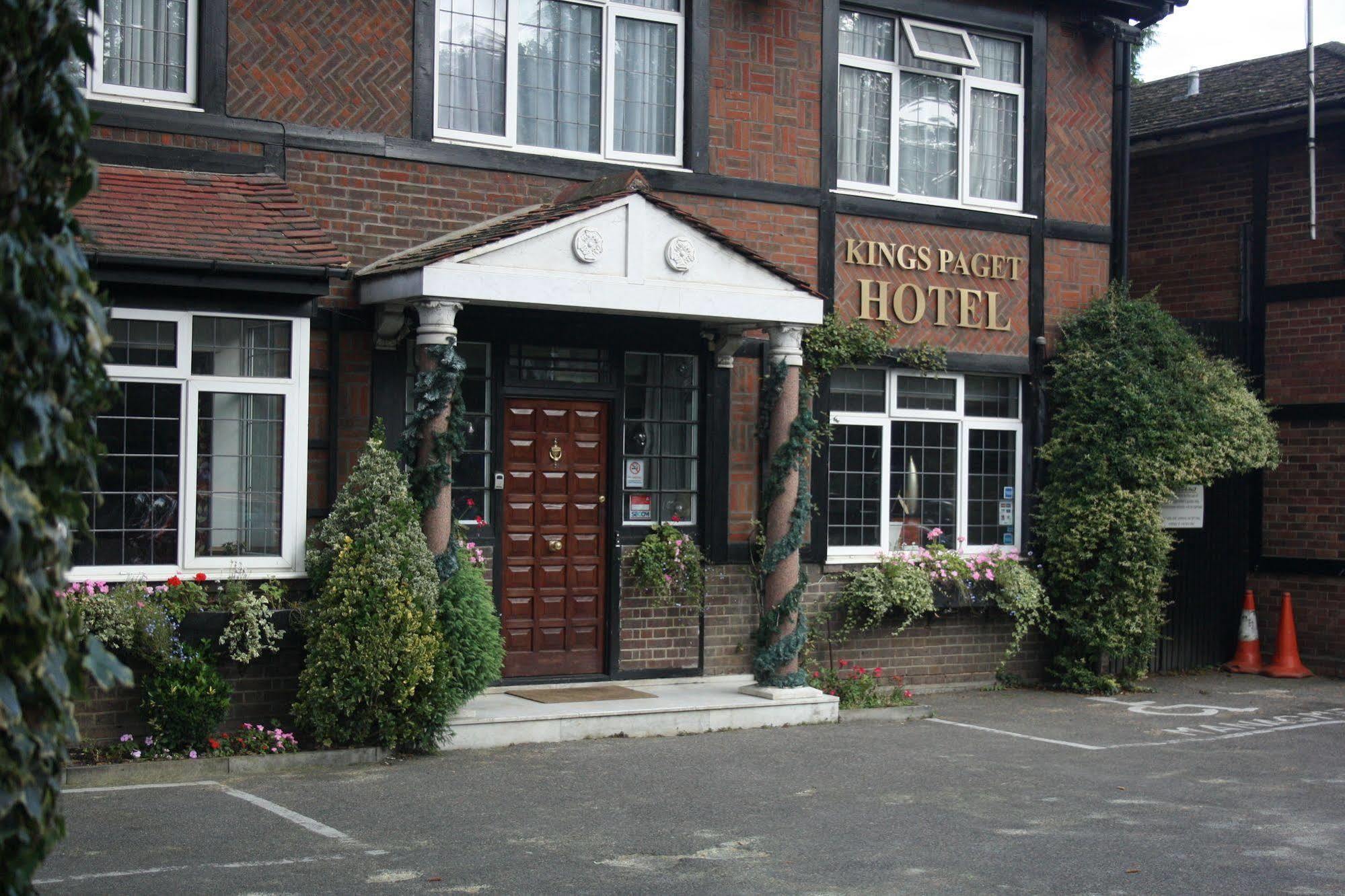 Kings Paget 3*